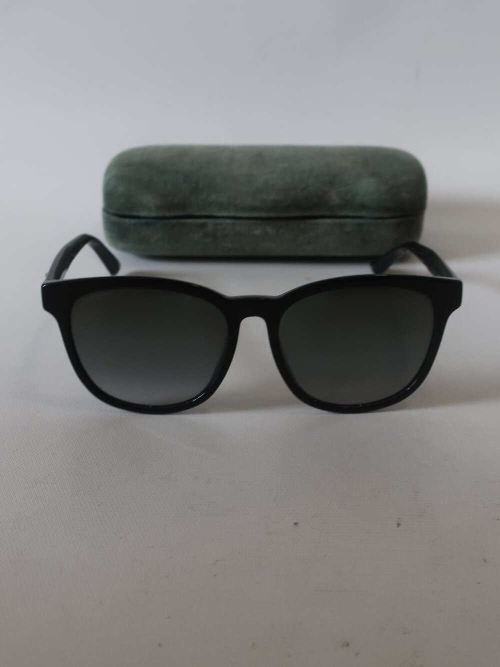 AUTHENTIC Womens Gucci GG0232SK 001 Black Fashion Square 56-17-145 Sunglasses
